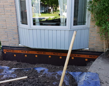 Exterior waterproofing on a Mississauga foundation wall